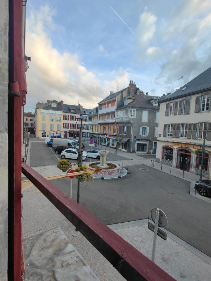 Appartement Centre-Ville Pour Sejour Et Cure Bagnères-de-Bigorre Exterior foto